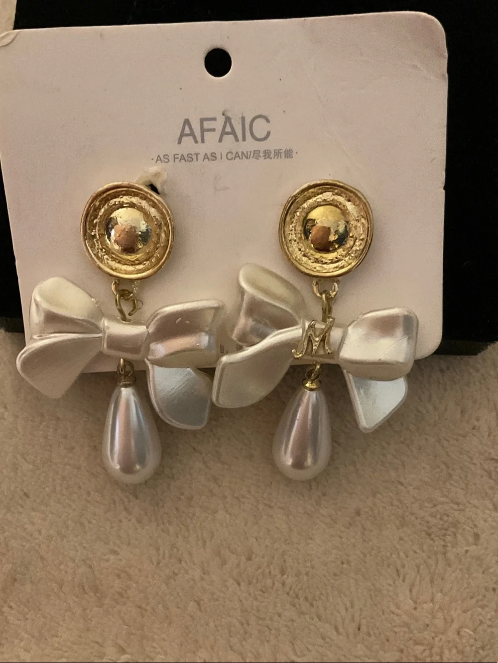 Afaic chic gold